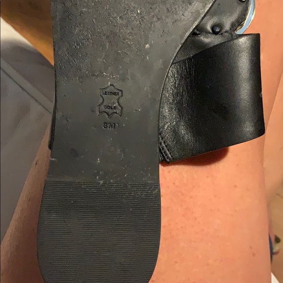 Tory Burch sandals pre ❤️ed in great condition - Picture 5 of 5